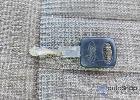 1995 Ford F150 из США, поврежденный, VIN 2FTEF15Y1SCA75553